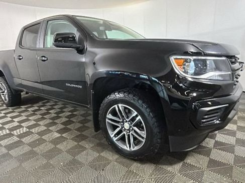 Used 2022 Chevrolet Colorado W/T w/ Custom Special Edition AWD/4WD image 2