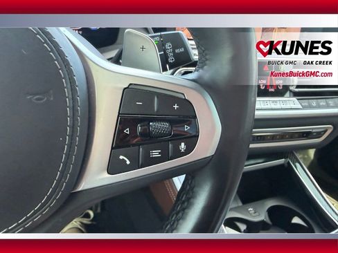 Used 2022 BMW X5 M50i image 14