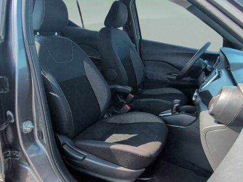 Used 2020 Nissan Kicks S FWD image 35