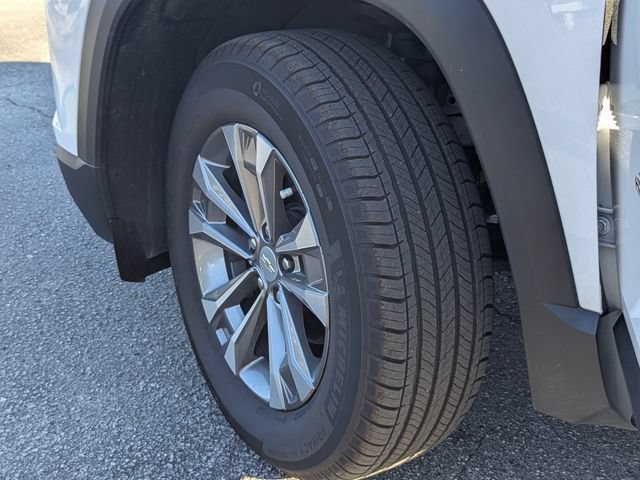 Used 2025 Chevrolet Equinox LT w/ Convenience Package II AWD/4WD image 38