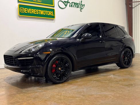 Used 2013 Porsche Cayenne GTS image 3