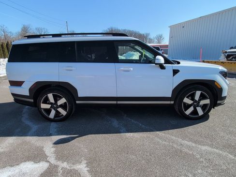 Used 2025 Hyundai Santa Fe Limited image 8