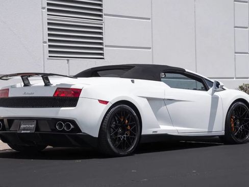 Used 2013 Lamborghini Gallardo LP 550-2 RWD image 4