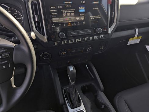New 2026 Nissan Frontier SV w/ Tow Package AWD/4WD image 10