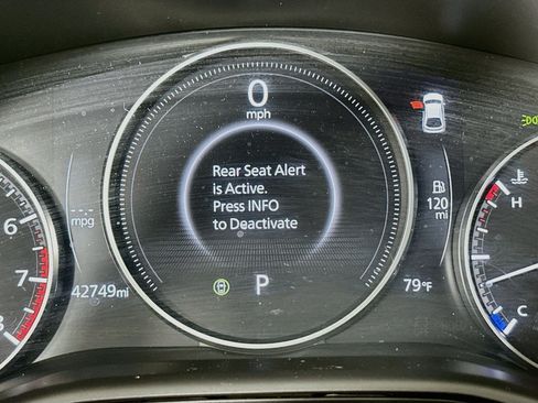 Used 2025 MAZDA MAZDA3 s Sport FWD image 19