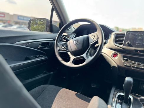 Used 2020 Honda Pilot EX image 23