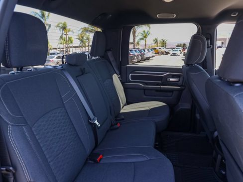 New 2026 RAM 3500 Big Horn AWD/4WD image 17