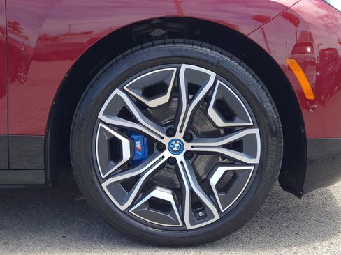 Used 2023 BMW iX M60 AWD/4WD image 7