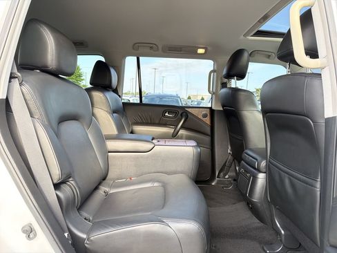 Used 2021 Nissan Armada SL w/ Captain's Chairs Package RWD image 17