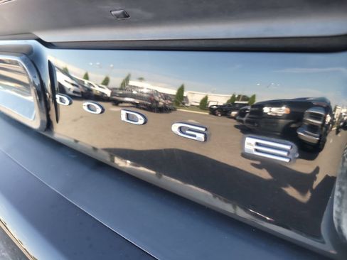 Used 2016 Dodge Challenger SXT Plus RWD image 7