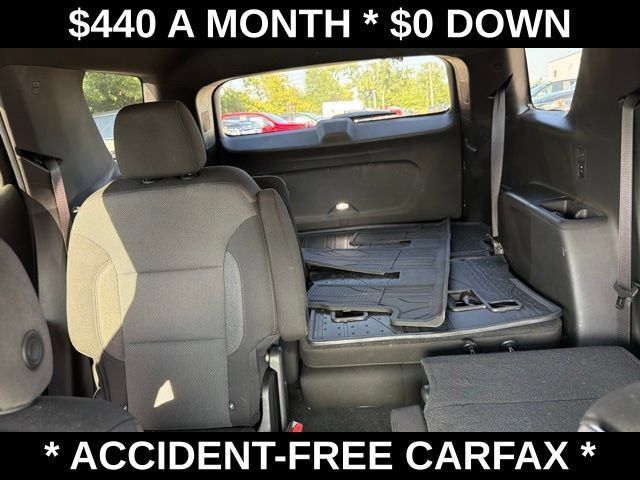 Used 2023 Chevrolet Traverse LT FWD image 37