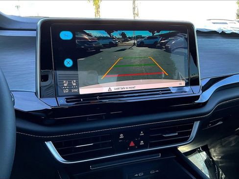 New 2026 Volkswagen Atlas Cross Sport SE image 12