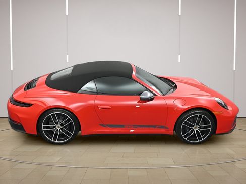 Certified 2026 Porsche 911 Carrera T RWD image 39