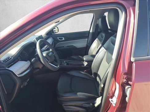 Used 2022 Jeep Compass Latitude image 15