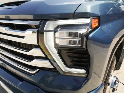 Used 2024 Chevrolet Silverado 3500 High Country AWD/4WD image 35