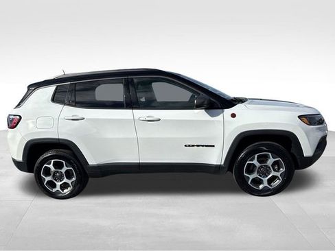 Used 2022 Jeep Compass Trailhawk w/ Trailhawk Convenience Group image 9