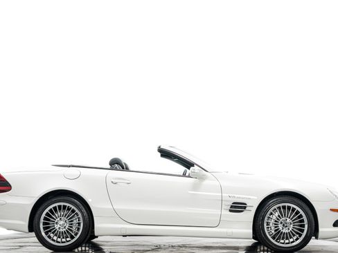 Used 2005 Mercedes-Benz SL 55 AMG image 2