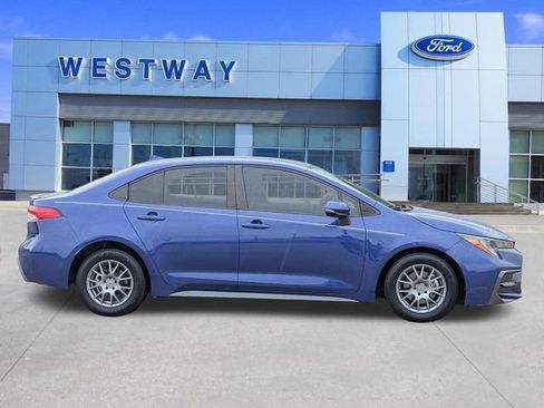 Used 2020 Toyota Corolla SE FWD image 2