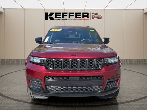 Certified 2025 Jeep Grand Cherokee L Altitude AWD/4WD image 8