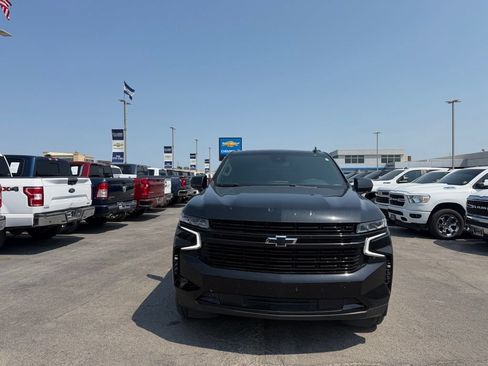Used 2023 Chevrolet Suburban RST w/ Sport Performance Package AWD/4WD image 19