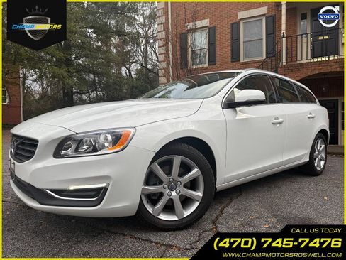 Used 2016 Volvo V60 T5 Premier image 1
