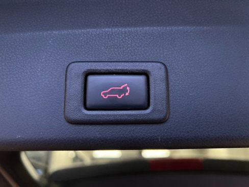 Used 2019 Subaru Ascent Limited w/ Popular Package #2A image 13