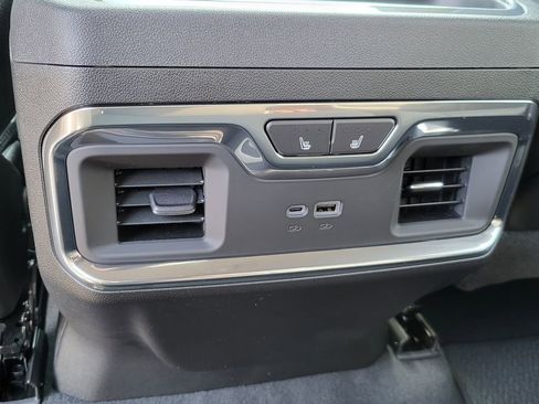 New 2025 GMC Sierra 2500 Denali w/ Denali Reserve Package image 39