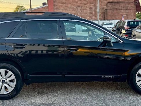 Used 2018 Subaru Outback 2.5i Premium AWD/4WD image 5