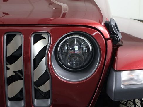 Used 2021 Jeep Wrangler Unlimited Sport AWD/4WD image 12