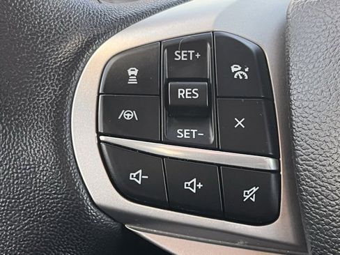 Used 2022 Ford Explorer XLT w/ Equipment Group 202A image 15