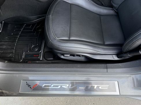 Used 2016 Chevrolet Corvette Z06 Coupe w/ 3LZ w/ 3LZ Preferred Equipment Group RWD image 15