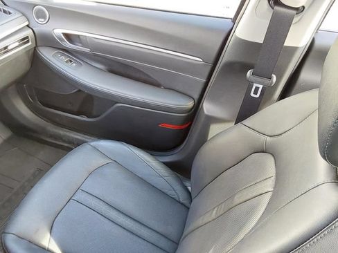 Used 2021 Hyundai Sonata Limited w/ Winter Weather Package FWD image 34