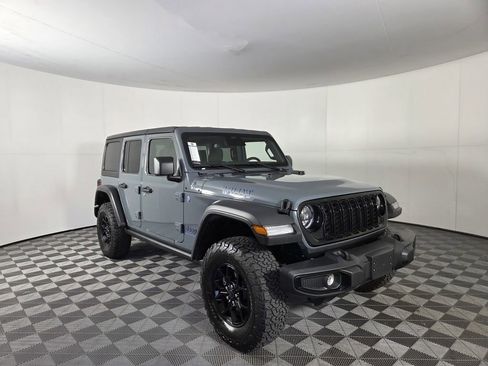 Certified 2025 Jeep Wrangler Willys image 2