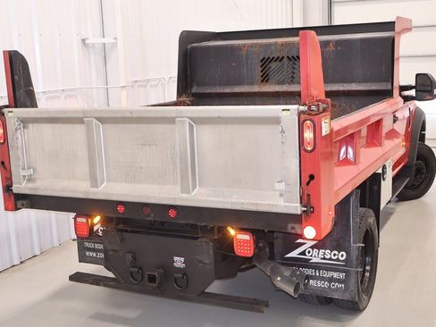 Certified 2017 Ford F550 4x4 Regular Cab Super Duty image 38