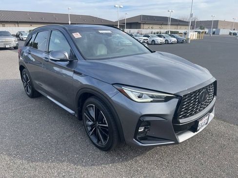 Used 2023 INFINITI QX50 Sport image 3