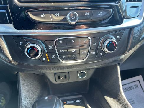 Used 2019 Chevrolet Traverse Premier w/ LPO, Blackout Package AWD/4WD image 24