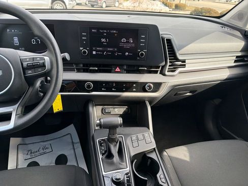 Certified 2023 Kia Sportage LX image 19