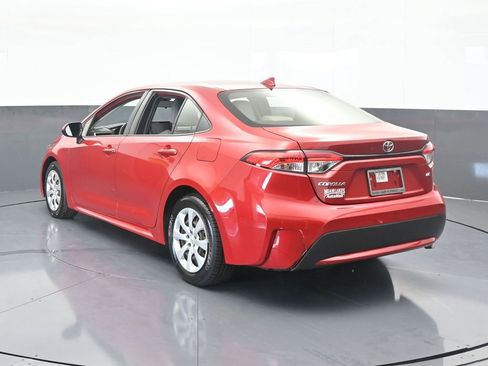 Used 2020 Toyota Corolla LE image 4