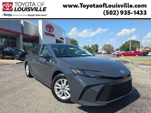 Used 2025 Toyota Camry LE FWD image 1