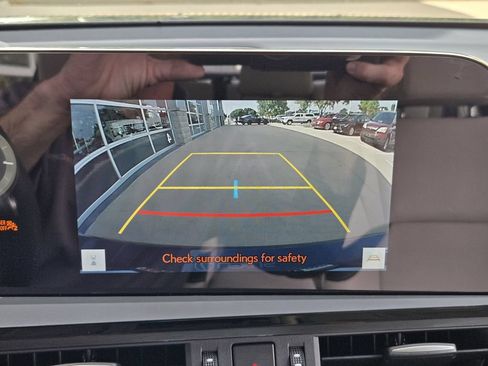 Used 2024 Lexus ES 350 w/ Premium Package FWD image 12