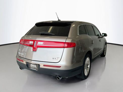 Used 2019 Lincoln MKT AWD image 13