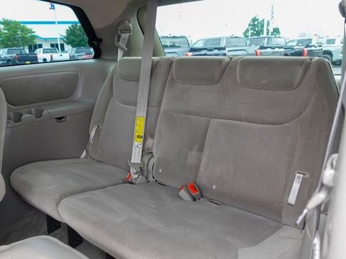 Used 2009 Toyota Sienna LE image 23