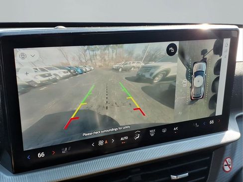 Used 2025 Ford Explorer ST-Line image 9