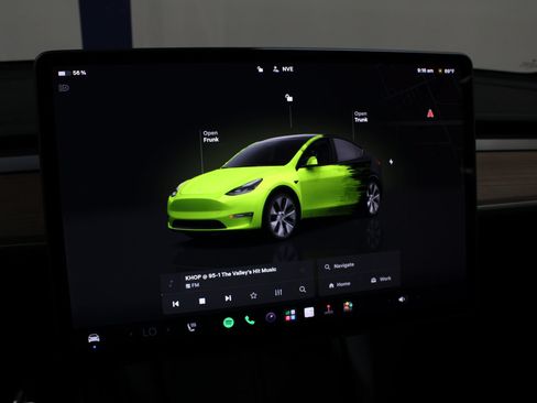 Used 2023 Tesla Model Y Long Range AWD/4WD image 26