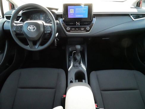 Certified 2025 Toyota Corolla LE image 10