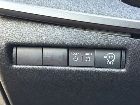 Certified 2026 Nissan Kicks SV w/ SV Premium Package FWD image 15