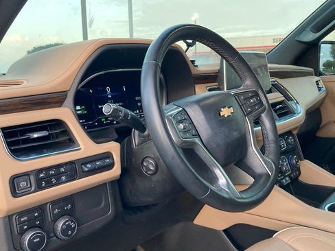 Used 2023 Chevrolet Tahoe Premier w/ Premium Package 2 AWD/4WD image 8