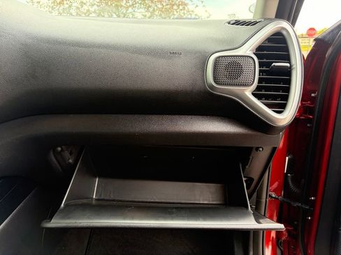 Used 2020 Kia Soul LX FWD image 19
