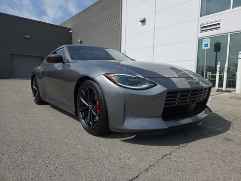 Used 2024 Nissan Z Performance w/ Floor Mat Package RWD image 30