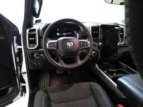Certified 2025 RAM 1500 Big Horn AWD/4WD image 5